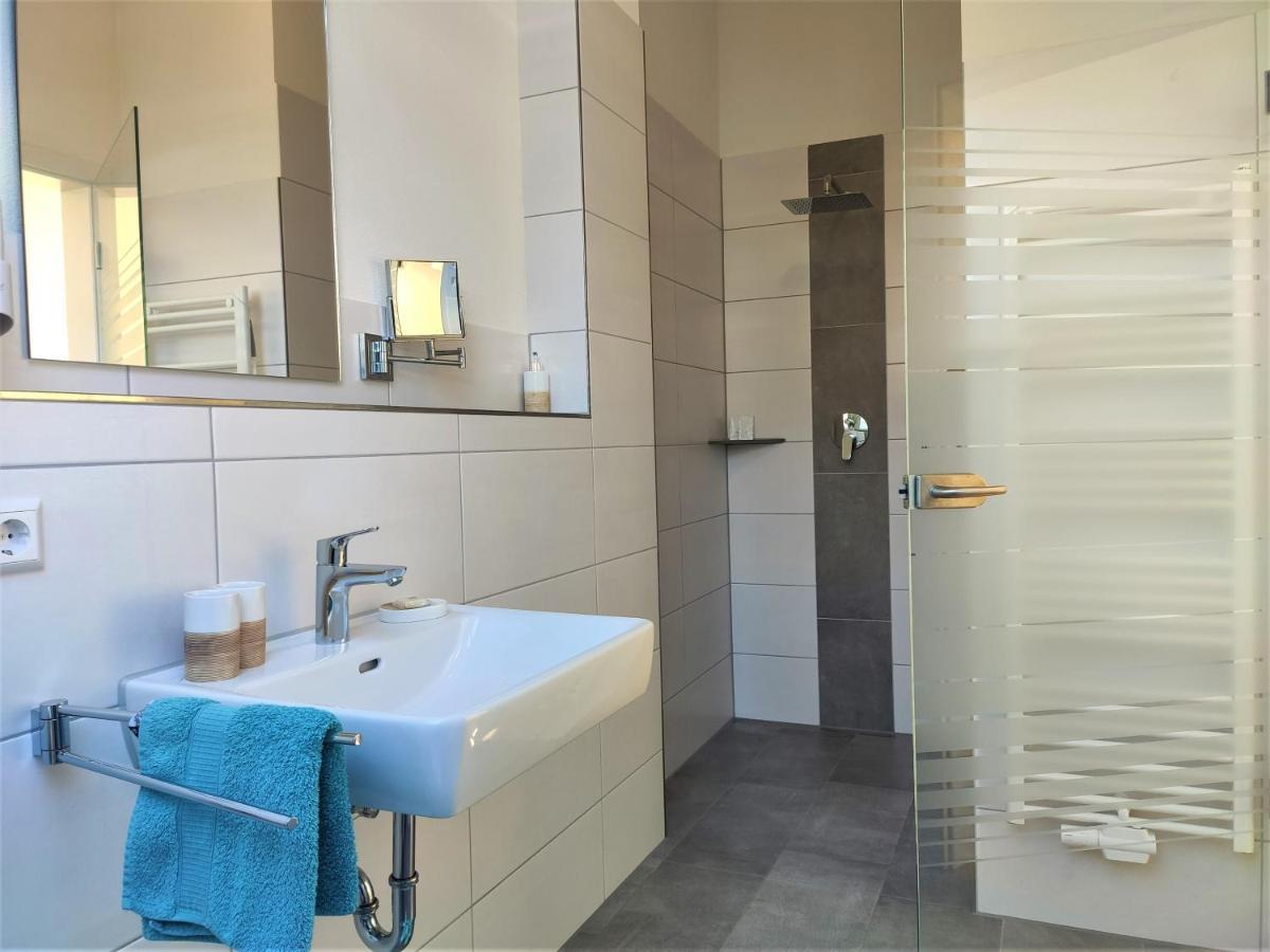 אוברלינגן Hecklers Seepanorama Appartements מראה חיצוני תמונה